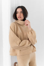 Cargar imagen en el visor de la galería, Poleron Yuko