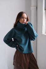 Cargar imagen en el visor de la galería, Poleron Yuko