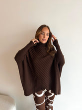 Cargar imagen en el visor de la galería, Poleron poncho Ato