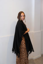 Cargar imagen en el visor de la galería, Ruana Yiyi