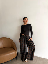 Cargar imagen en el visor de la galería, Basica Nuria