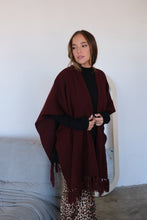 Cargar imagen en el visor de la galería, Ruana Yiyi