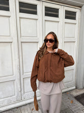 Cargar imagen en el visor de la galería, Campera Astra