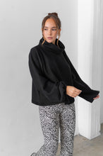 Cargar imagen en el visor de la galería, Poleron Yuko