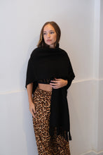 Cargar imagen en el visor de la galería, Ruana Yiyi