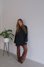 Cargar imagen en el visor de la galería, Buzo Asher