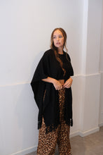 Cargar imagen en el visor de la galería, Ruana Yiyi