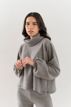 Cargar imagen en el visor de la galería, Poleron Yuko