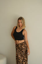 Cargar imagen en el visor de la galería, Musculosa Yula