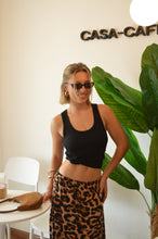 Cargar imagen en el visor de la galería, Musculosa Yula