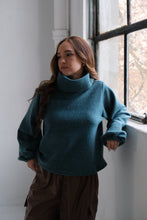 Cargar imagen en el visor de la galería, Poleron Yuko