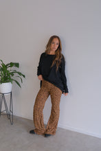 Cargar imagen en el visor de la galería, Buzo Asher