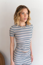 Cargar imagen en el visor de la galería, Remera Bianca
