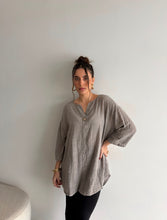 Cargar imagen en el visor de la galería, Blusa Bambina
