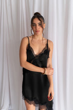 Cargar imagen en el visor de la galería, Vestido Yamini
