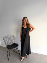Cargar imagen en el visor de la galería, Vestido Omeir
