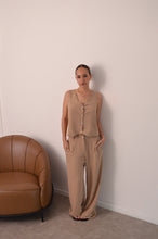 Cargar imagen en el visor de la galería, Chaleco Nalo
