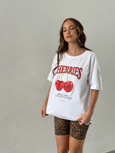 Cargar imagen en el visor de la galería, Set Cherries + Biker Giorgia
