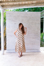 Cargar imagen en el visor de la galería, Camisola Nuvia Polka

