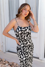 Cargar imagen en el visor de la galería, Vestido Uri
