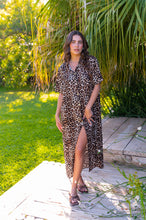 Cargar imagen en el visor de la galería, Camisola Fiora print
