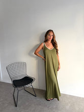 Cargar imagen en el visor de la galería, Vestido Omeir
