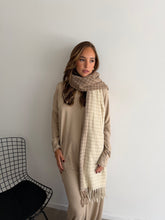 Cargar imagen en el visor de la galería, Bufandon Branto
