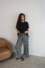 Cargar imagen en el visor de la galería, Pantalon Yuzuru
