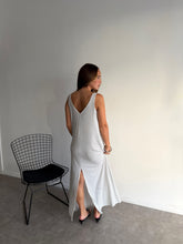 Cargar imagen en el visor de la galería, Vestido Omeir
