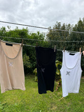 Cargar imagen en el visor de la galería, Musculosa Carola
