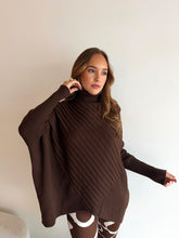 Cargar imagen en el visor de la galería, Poleron poncho Ato
