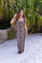 Cargar imagen en el visor de la galería, Vestido Uri
