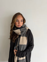 Cargar imagen en el visor de la galería, Bufandon Branto
