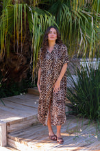 Cargar imagen en el visor de la galería, Camisola Fiora print
