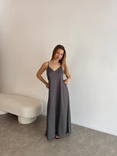 Cargar imagen en el visor de la galería, Vestido Nor
