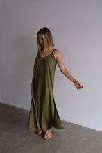 Cargar imagen en el visor de la galería, Vestido Solar
