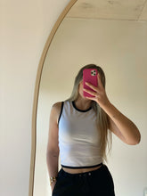 Cargar imagen en el visor de la galería, Musculosa Sagua
