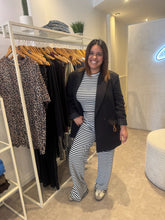 Cargar imagen en el visor de la galería, Remera Bianca
