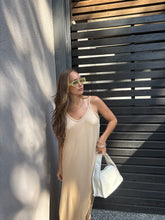 Cargar imagen en el visor de la galería, Vestido Solar
