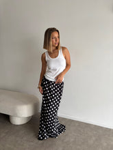 Cargar imagen en el visor de la galería, Pollera Leila
